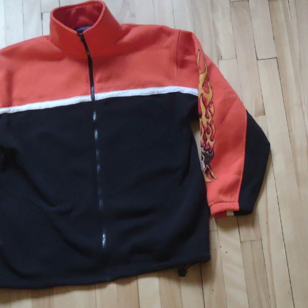 Flame Design Black and Red Sweatshirt - Picture 4 of 16
